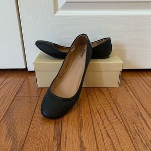 Black Ballet Flats